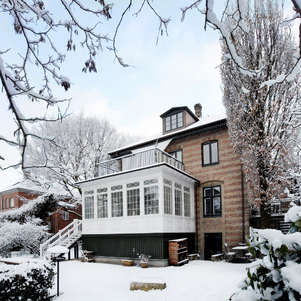winter curb appeal